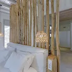 Legacy Apartment *